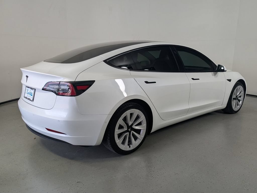 Used 2021 Tesla Model 3 Standard Range Plus RWD image 6
