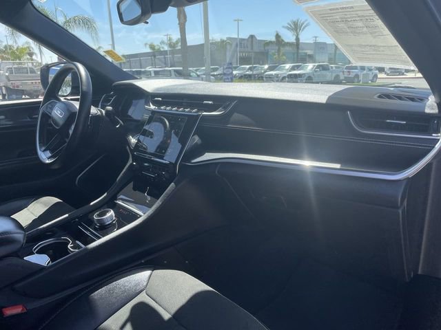 Used 2021 Jeep Grand Cherokee L Laredo image 29