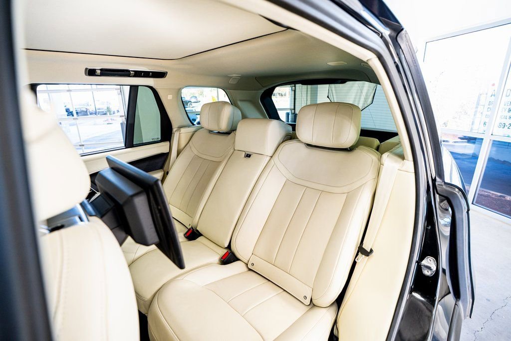 Used 2024 Land Rover Range Rover Autobiography image 55