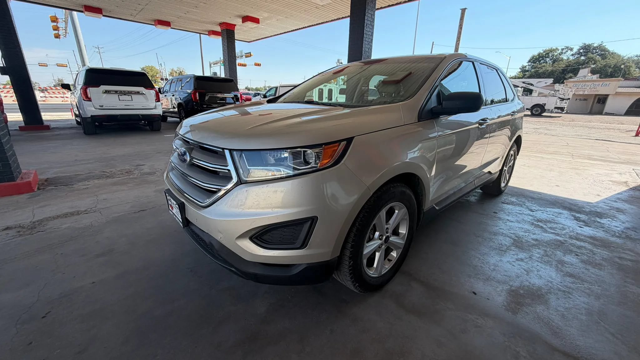 Used 2018 Ford Edge SE w/ Cargo Accessory Package