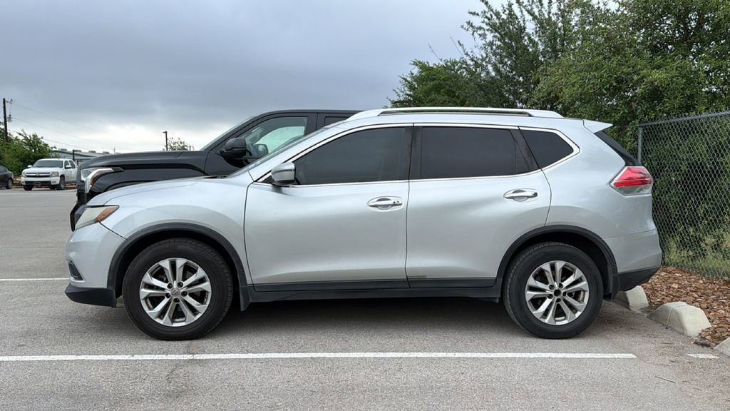 Used 2016 Nissan Rogue SV FWD image 9