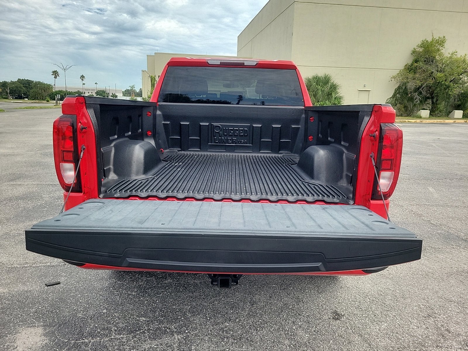 Certified 2019 GMC Sierra 1500 Elevation w/ Elevation Value Package RWD image 8