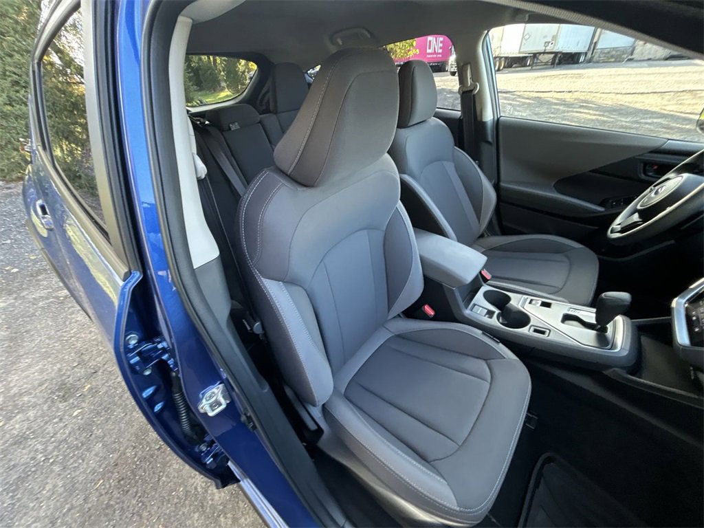 Used 2025 Subaru Crosstrek 2.0i Premium image 24