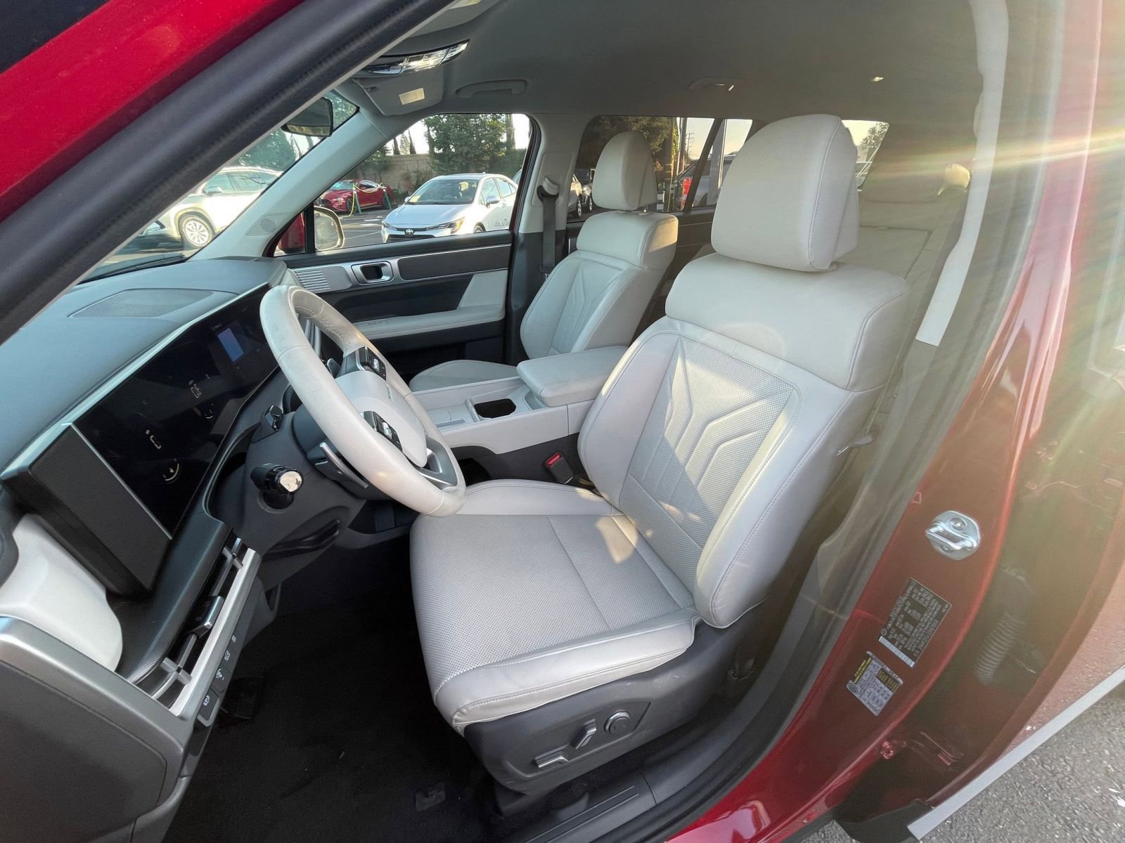 Used 2025 Hyundai Santa Fe SEL AWD/4WD image 76