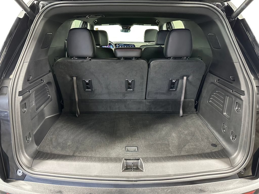 Used 2025 Chevrolet Traverse Z71 w/ Enhanced Driving Package AWD/4WD image 31