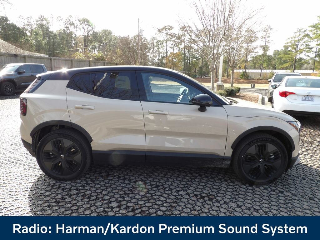 New 2026 Volvo EX30 Cross Country Ultra w/ Protection Package Premier AWD/4WD image 4