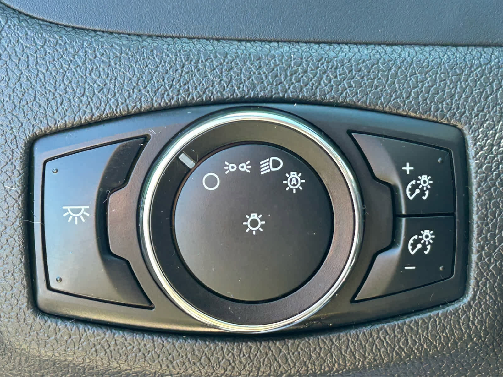 Used 2014 Ford Edge Limited w/ Equipment Group 301A FWD image 22