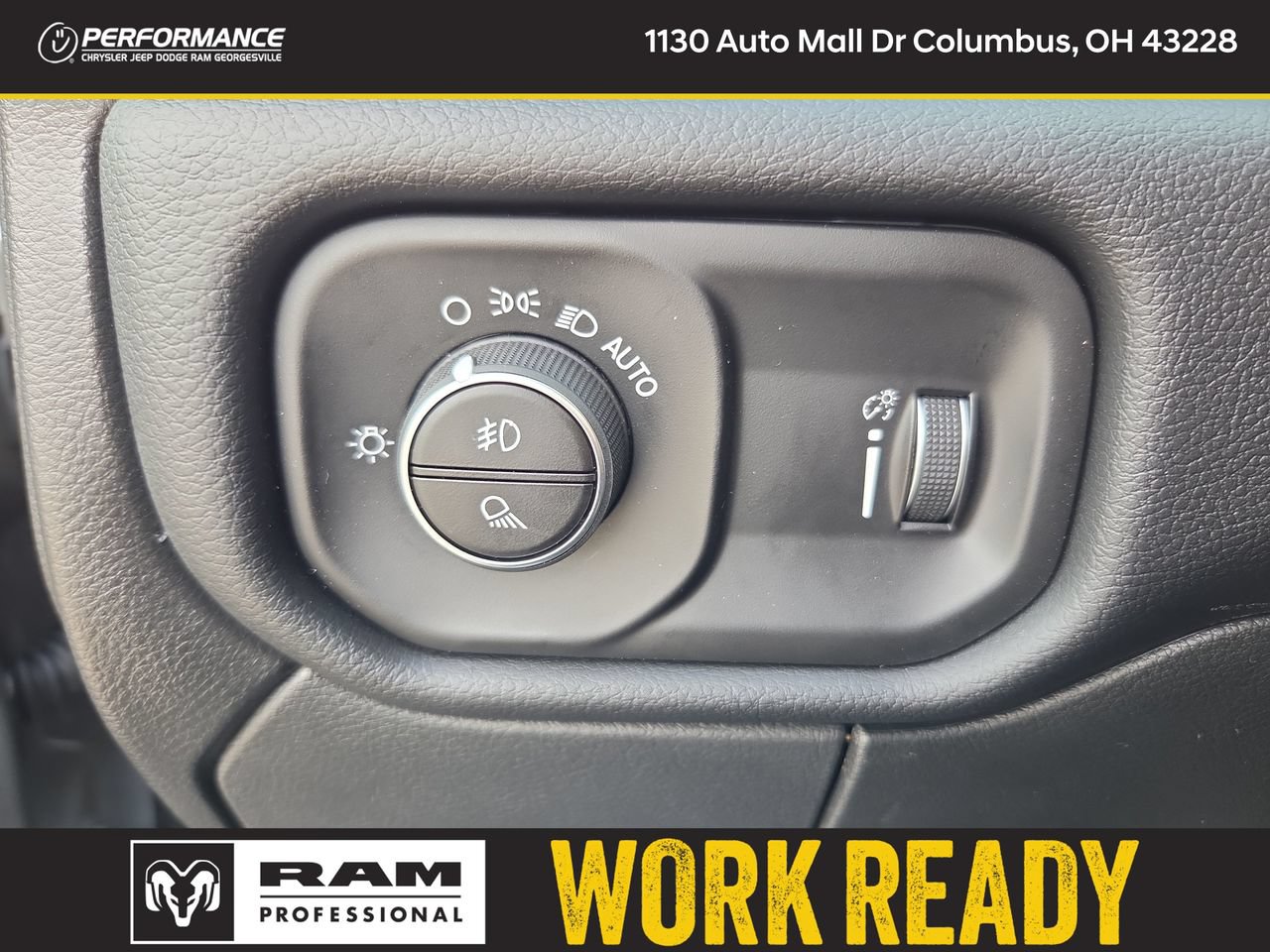 New 2026 RAM 2500 Big Horn AWD/4WD image 33