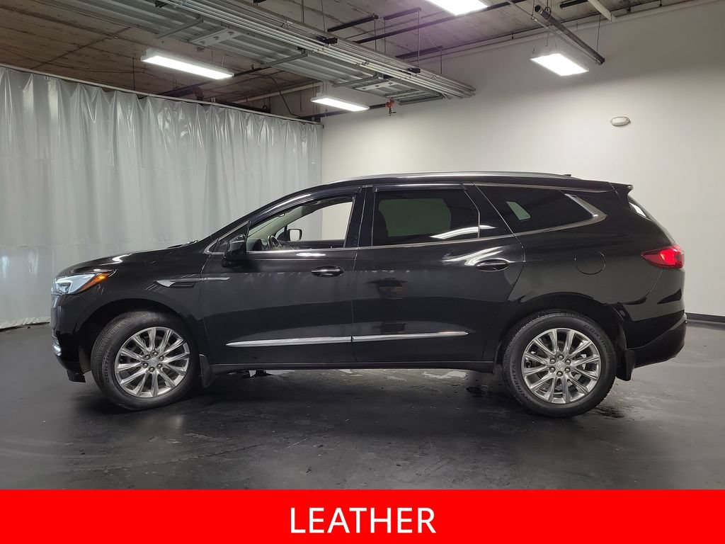 Used 2021 Buick Enclave Premium w/ Sun and Sites Package AWD/4WD image 5