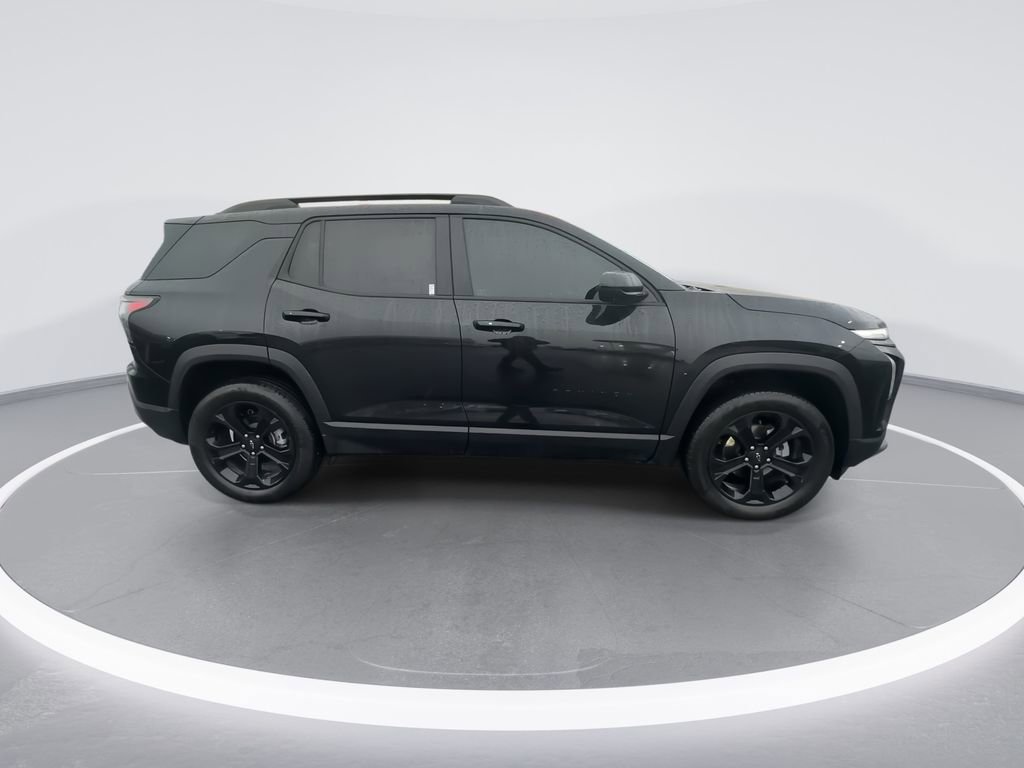 Used 2025 Chevrolet Equinox LT w/ Convenience Package II image 9