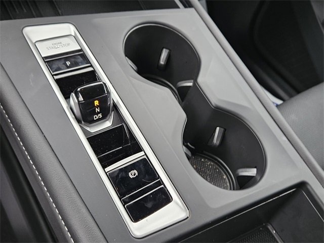 Certified 2025 Volkswagen Atlas Cross Sport SE image 23