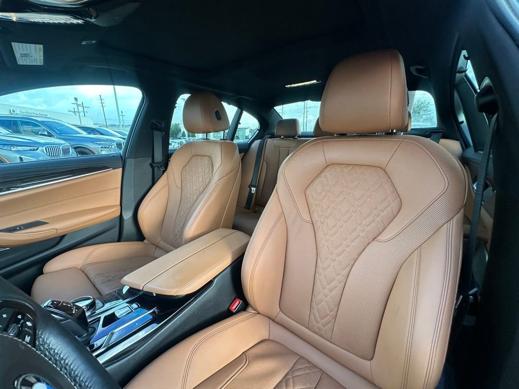 Used 2022 BMW 530i w/ Executive Package image 13