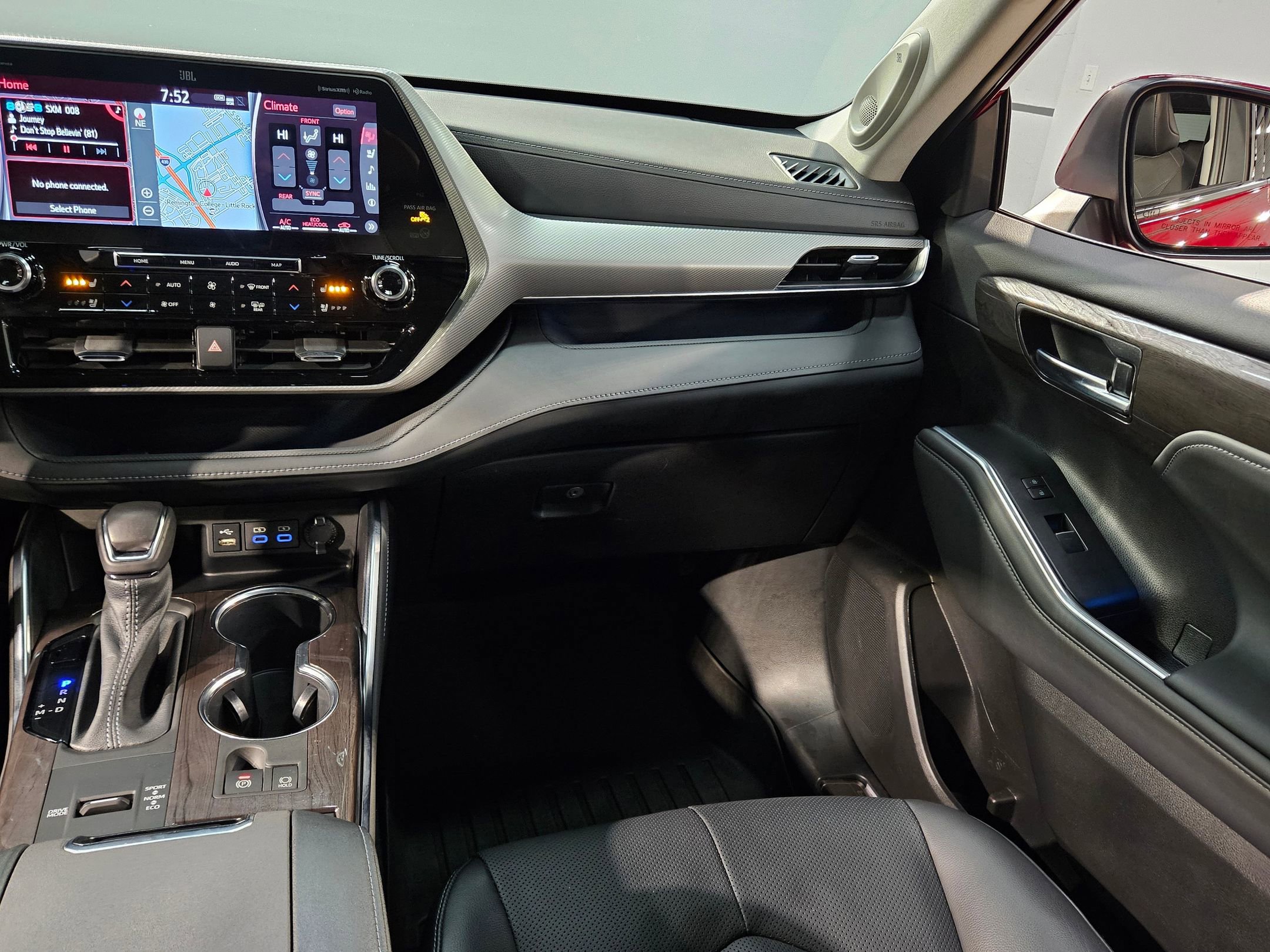 Used 2022 Toyota Highlander Platinum image 11