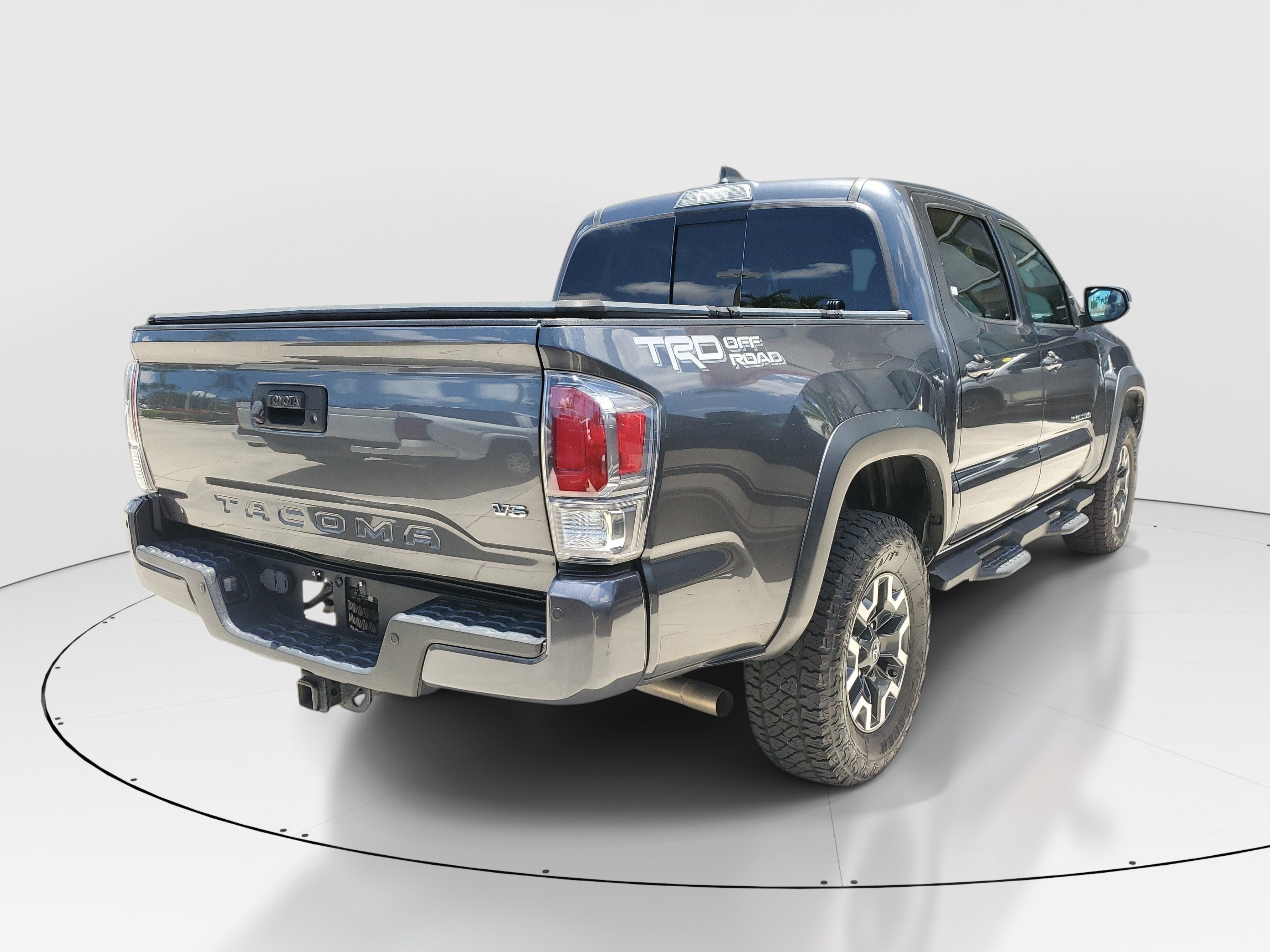 Used 2022 Toyota Tacoma TRD Off-Road w/ Technology Package RWD image 6