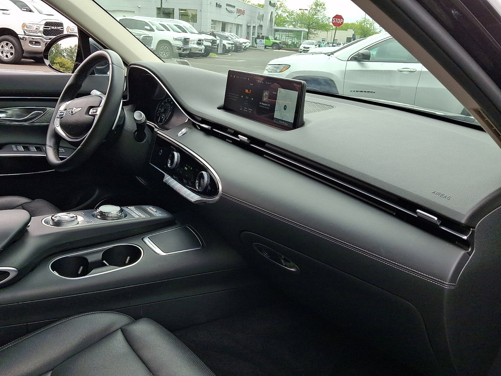Used 2025 Genesis GV70 2.5T AWD/4WD image 11