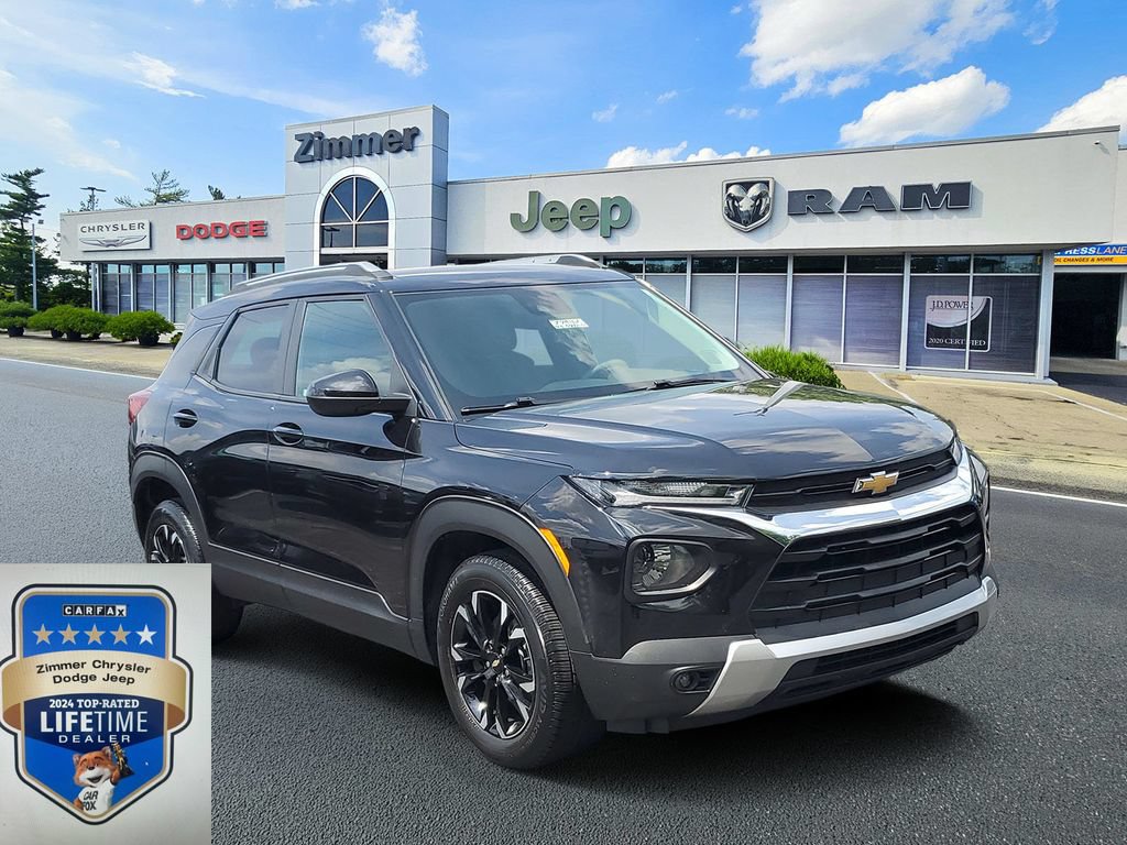 Used 2023 Chevrolet TrailBlazer LT FWD image 1