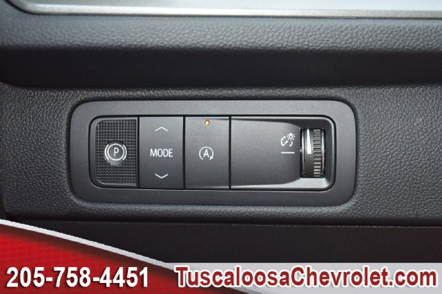 New 2027 Chevrolet Traverse LT w/ LPO, Floor Liner Package FWD image 35