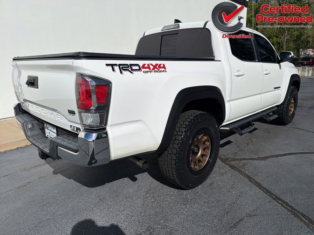 Used 2020 Toyota Tacoma TRD Off-Road AWD/4WD image 11