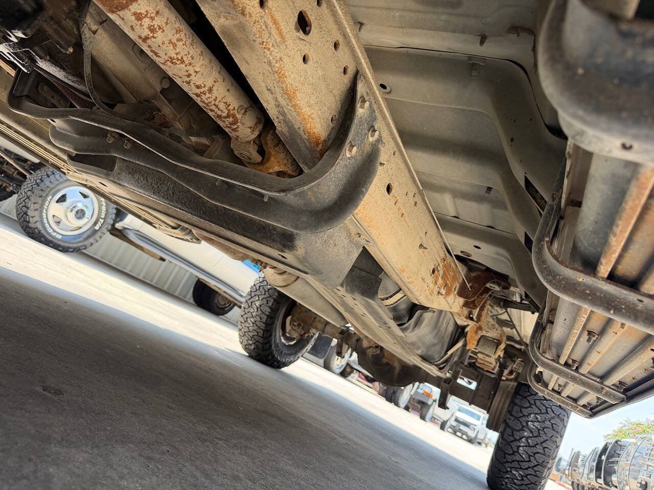 Used 1999 Ford F250 Lariat AWD/4WD image 13