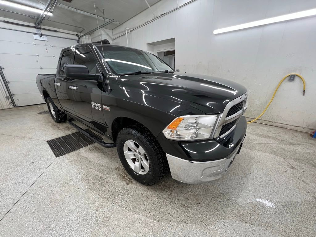 Used 2017 RAM 1500 Classic SLT image 3