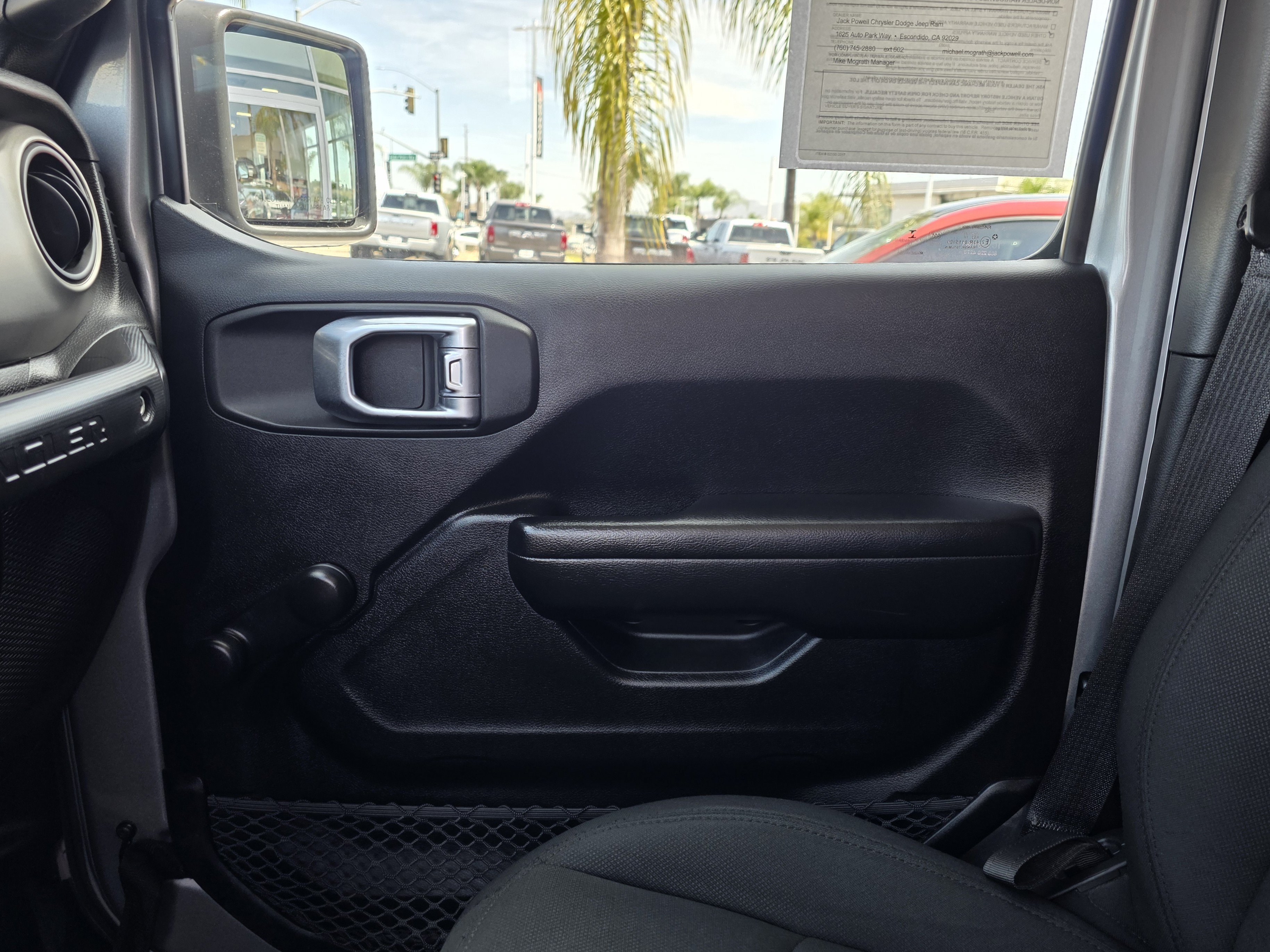 Used 2018 Jeep Wrangler Unlimited Sport AWD/4WD image 11