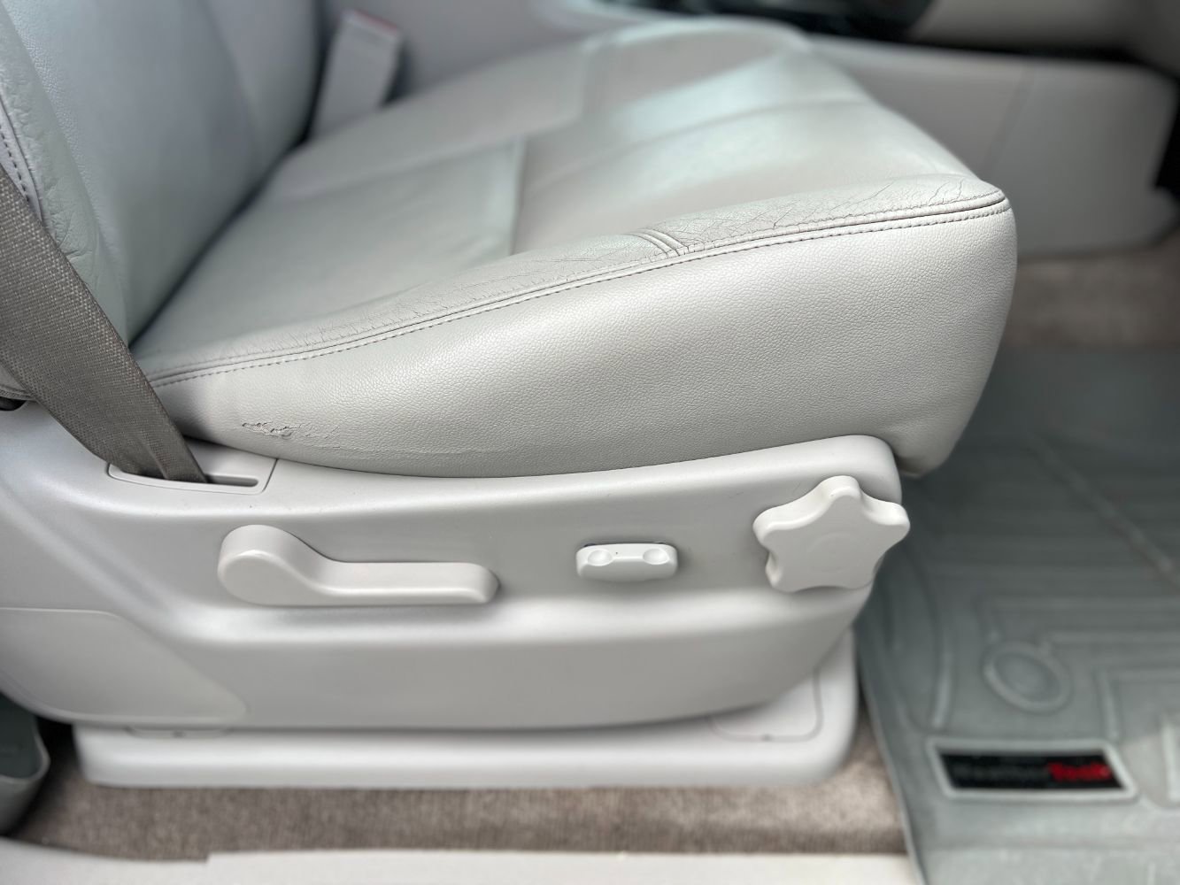 Used 2012 Chevrolet Tahoe 4WD Hybrid image 23