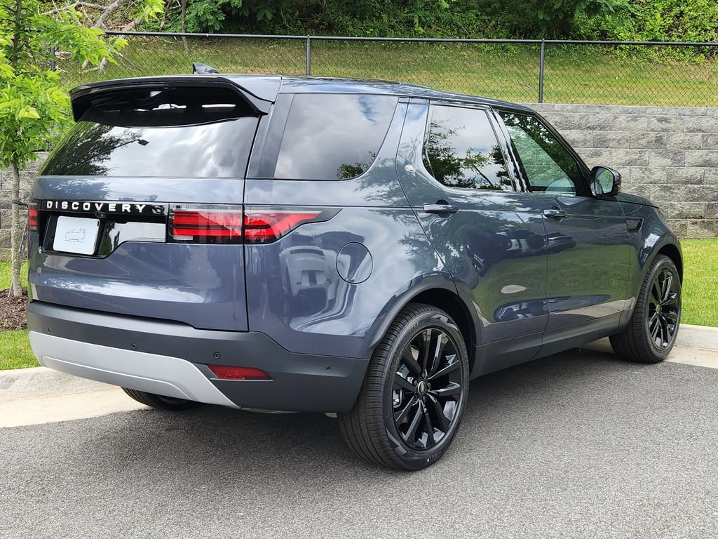New 2026 Land Rover Discovery S AWD/4WD image 2