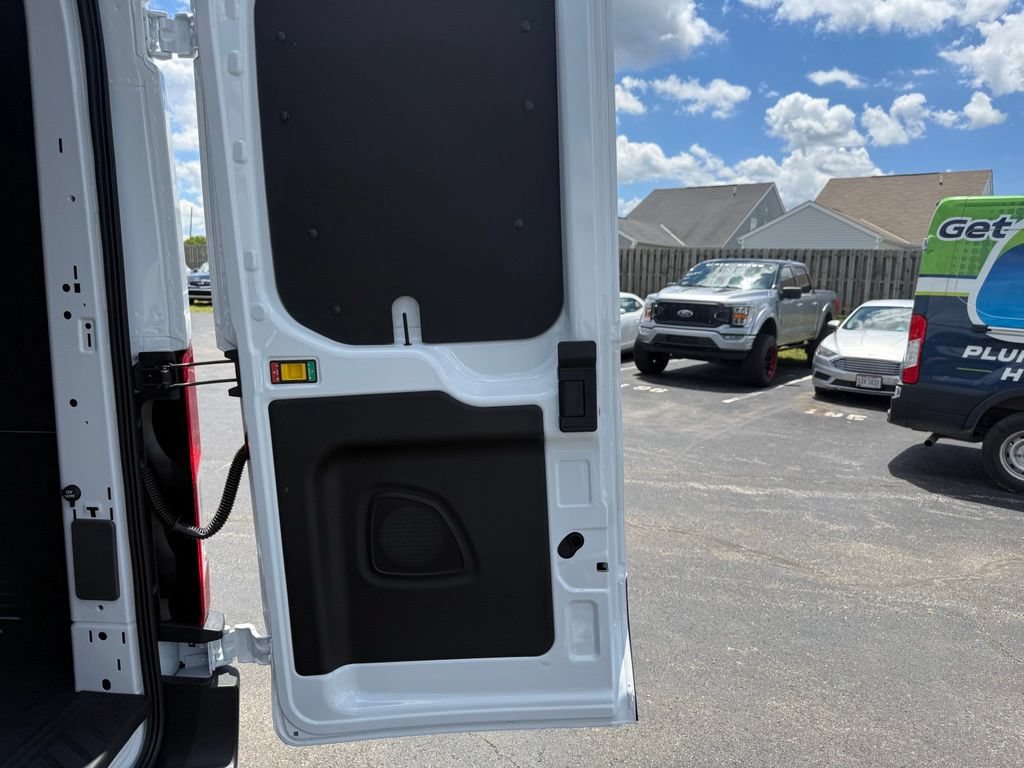 New 2026 Ford Transit 250 148 Medium Roof Extended AWD w/ Load Area Protection Package image 38