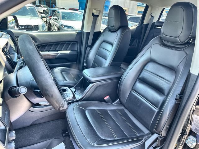 Used 2022 GMC Canyon Denali w/ Denali Black Edition Package AWD/4WD image 15