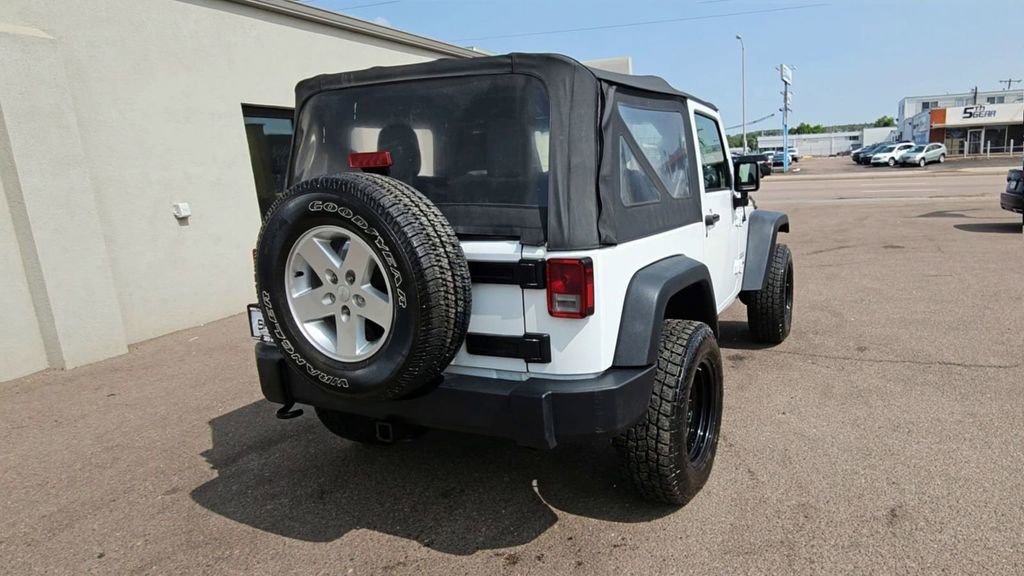 Used 2018 Jeep Wrangler Sport image 7