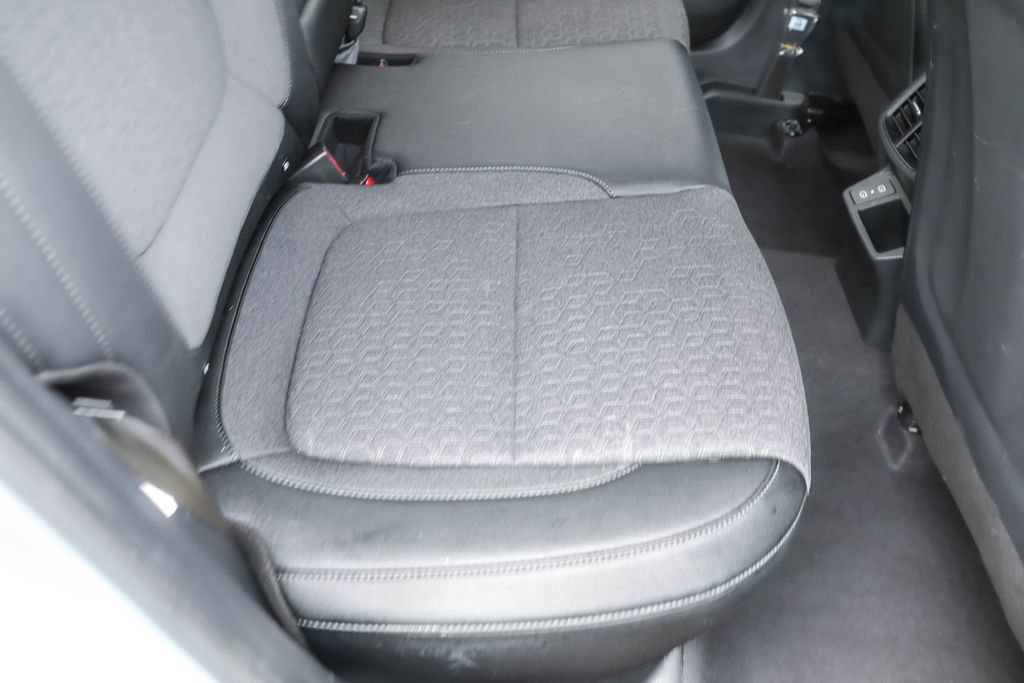 Used 2025 Kia Seltos S AWD/4WD image 32