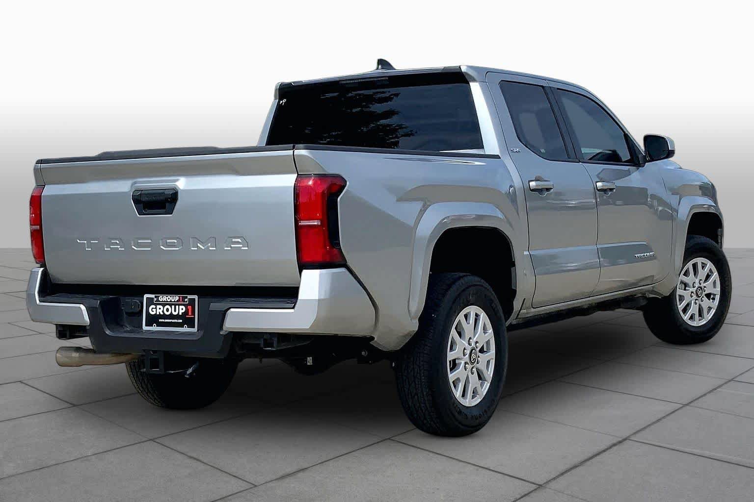 Used 2024 Toyota Tacoma SR5 RWD image 13