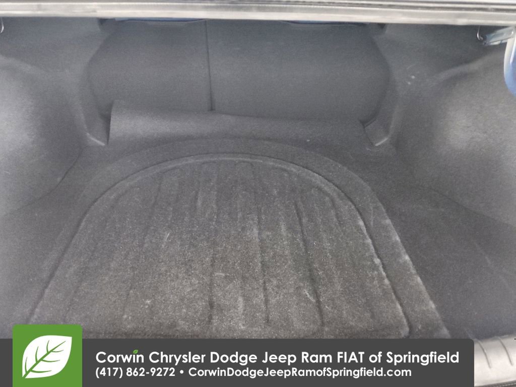 Used 2025 Hyundai Elantra SEL image 33