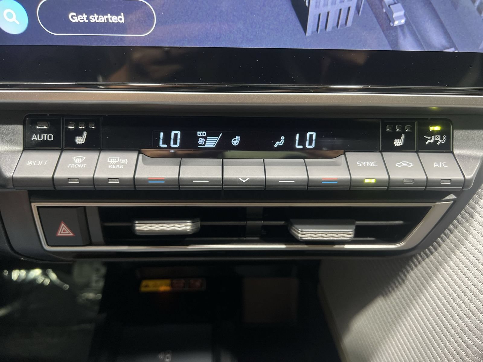 Used 2025 Toyota Camry SE w/ Multimedia Upgrade Package AWD/4WD image 18