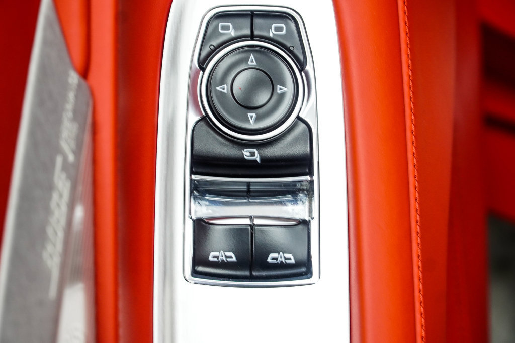 Used 2024 Chevrolet Corvette Stingray Premium Cpe w/ Z51 Performance Package RWD image 48