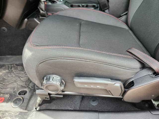 Used 2021 Jeep Wrangler Rubicon AWD/4WD image 10