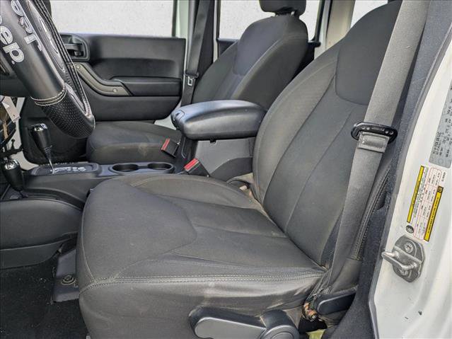 Used 2016 Jeep Wrangler Unlimited Sport w/ Connectivity Group image 13