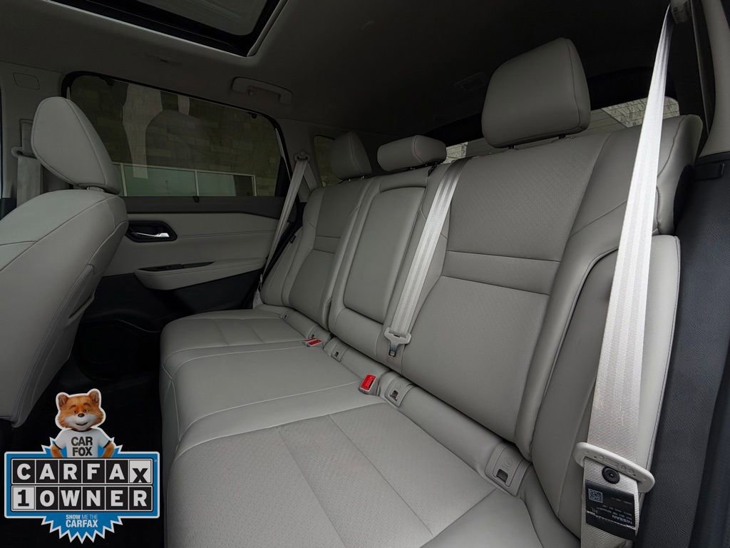 Used 2024 Nissan Rogue SV w/ SV Premium Package image 25