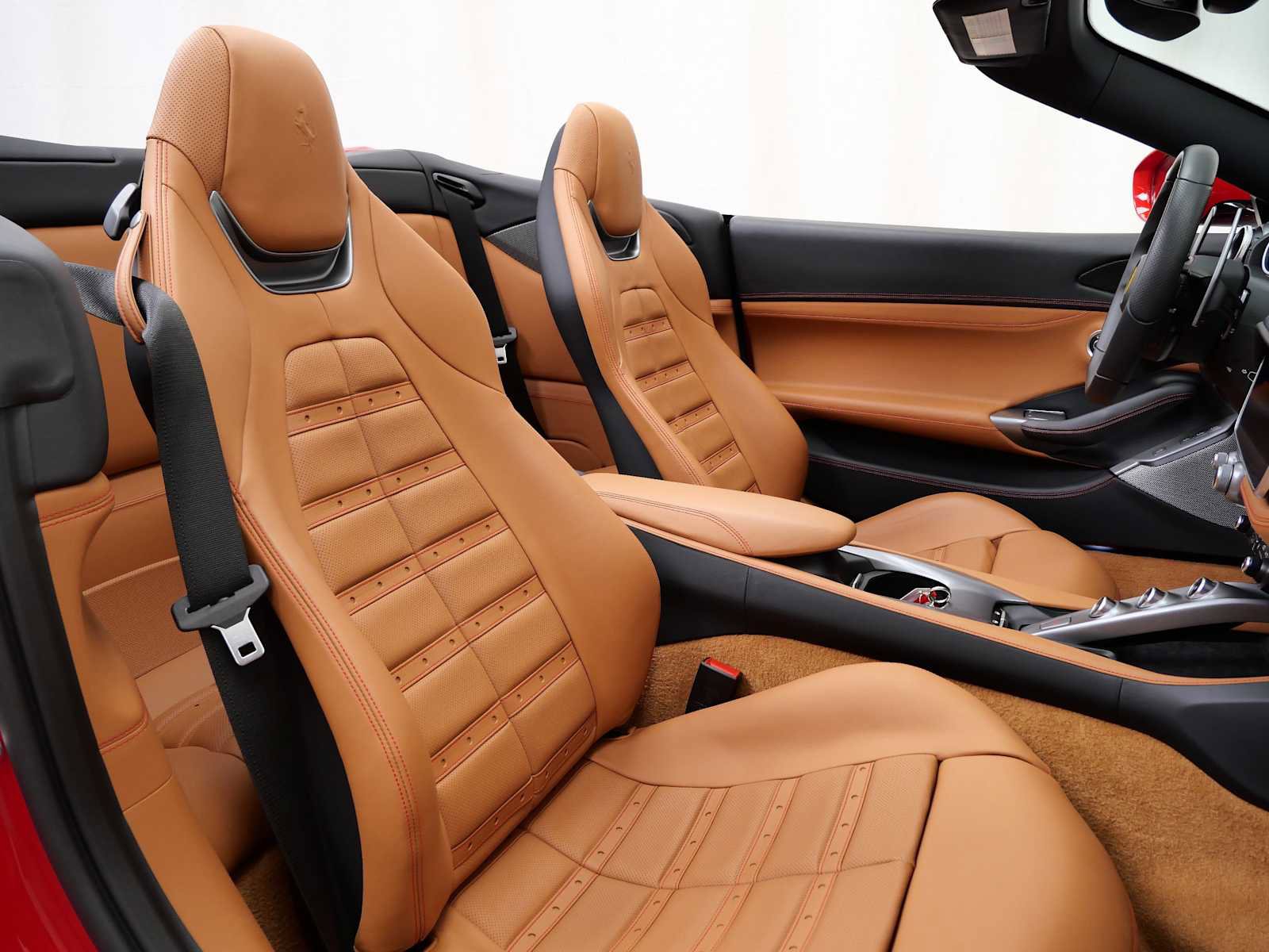 Certified 2022 Ferrari Portofino M image 17