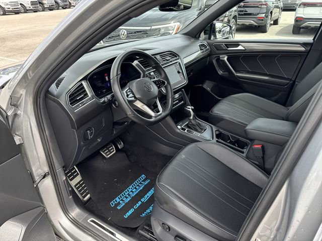 Certified 2023 Volkswagen Tiguan SE R-Line FWD image 10