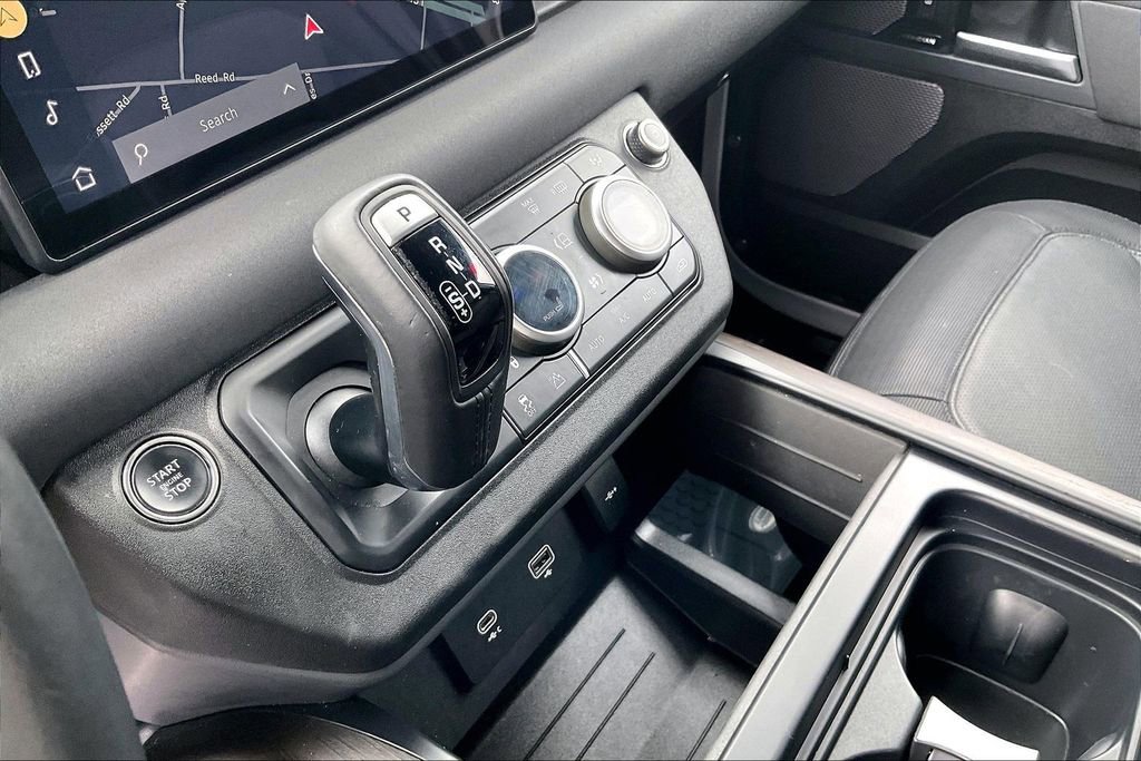 Used 2023 Land Rover Defender 110 X-Dynamic SE image 14