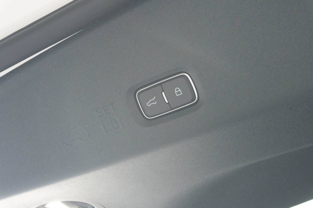 Used 2025 Ford Expedition Tremor AWD/4WD image 19