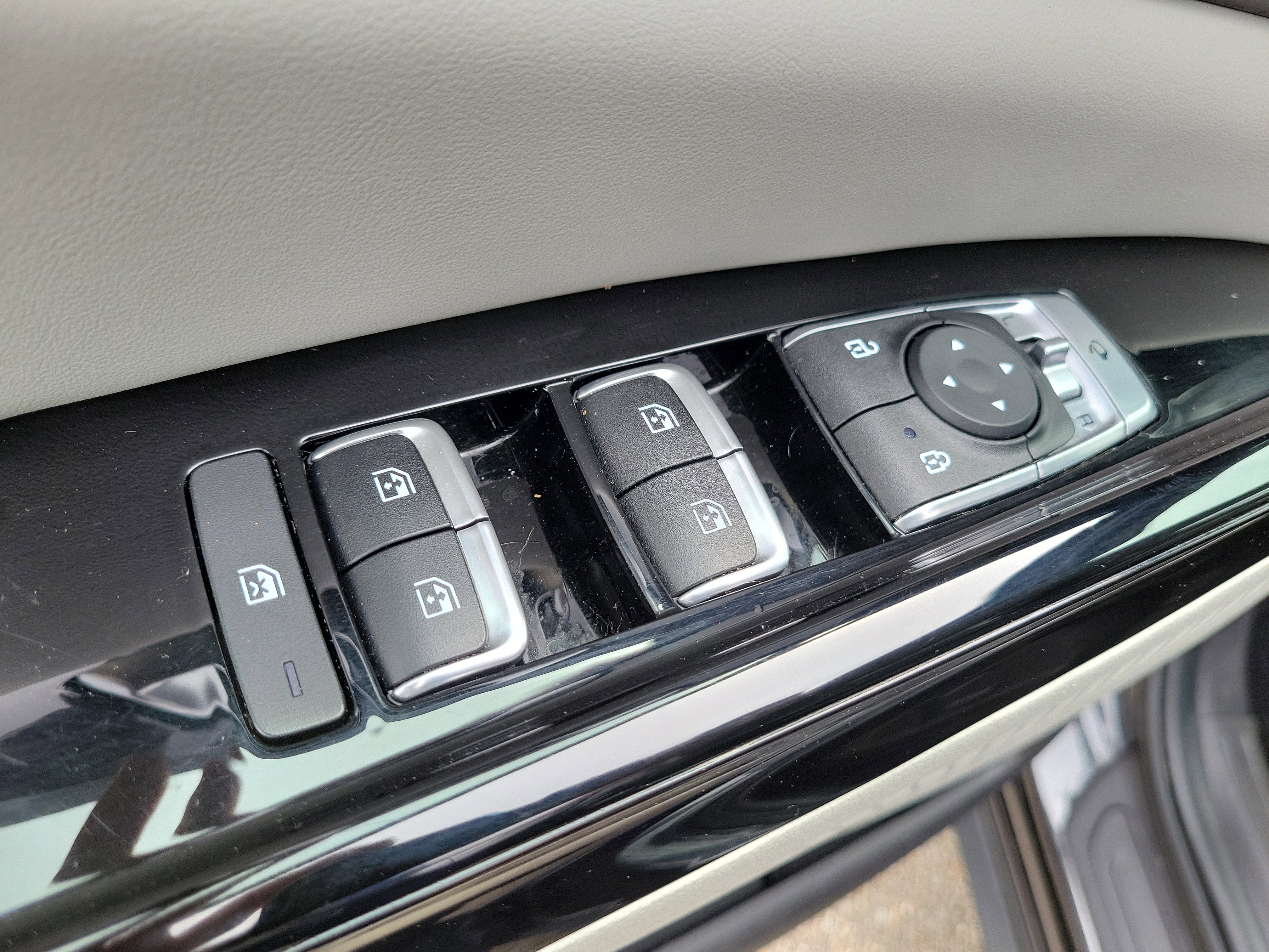 Used 2022 Kia Carnival SX FWD image 20