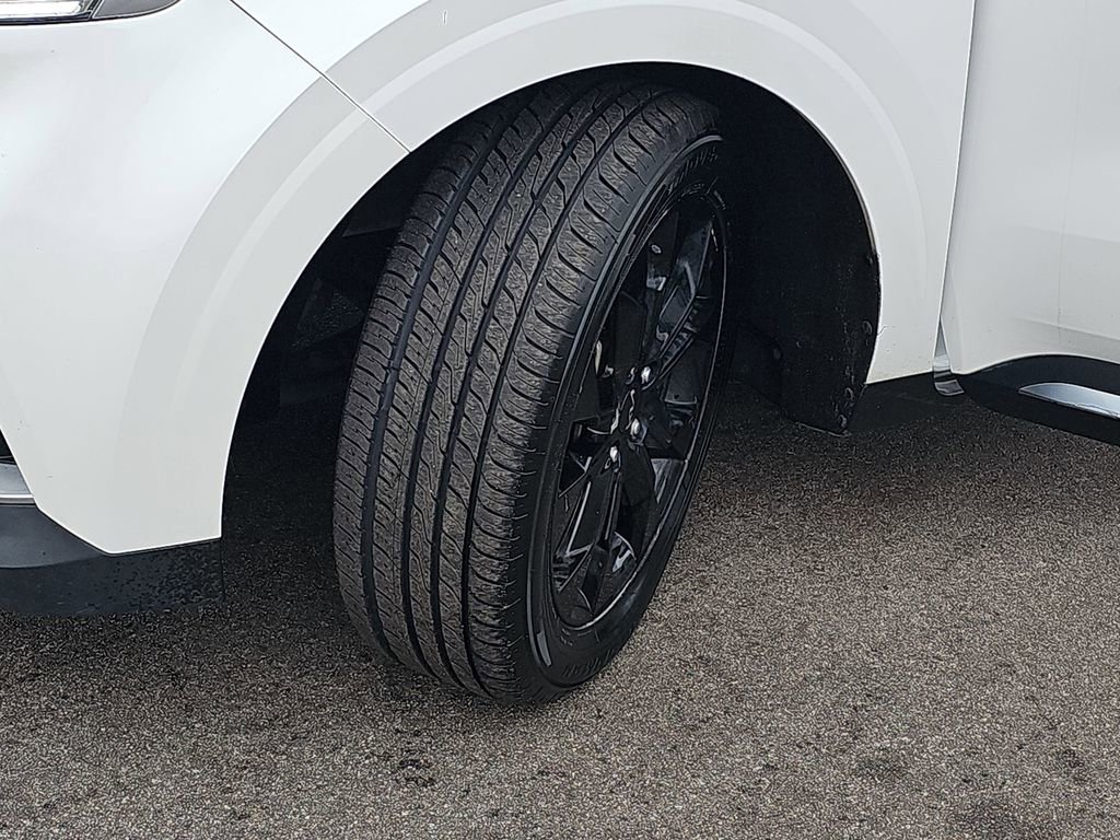 Used 2022 Kia Carnival SX FWD image 37