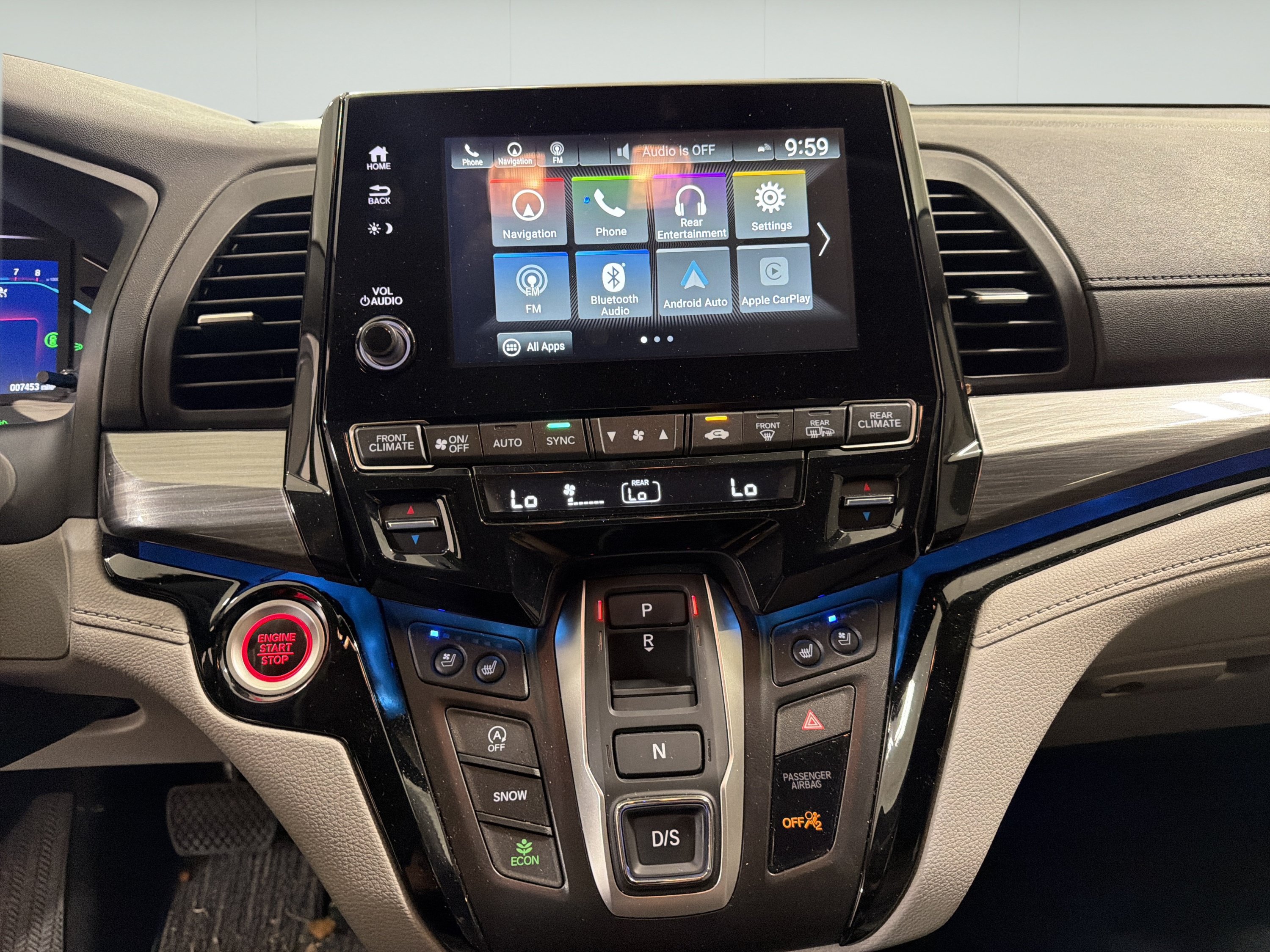 Used 2024 Honda Odyssey Elite image 19