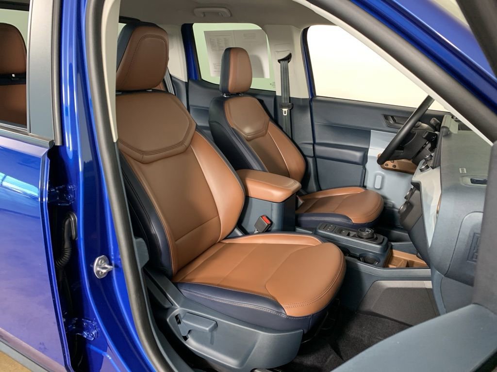 Used 2023 Ford Maverick Lariat w/ Lariat Luxury Package image 35