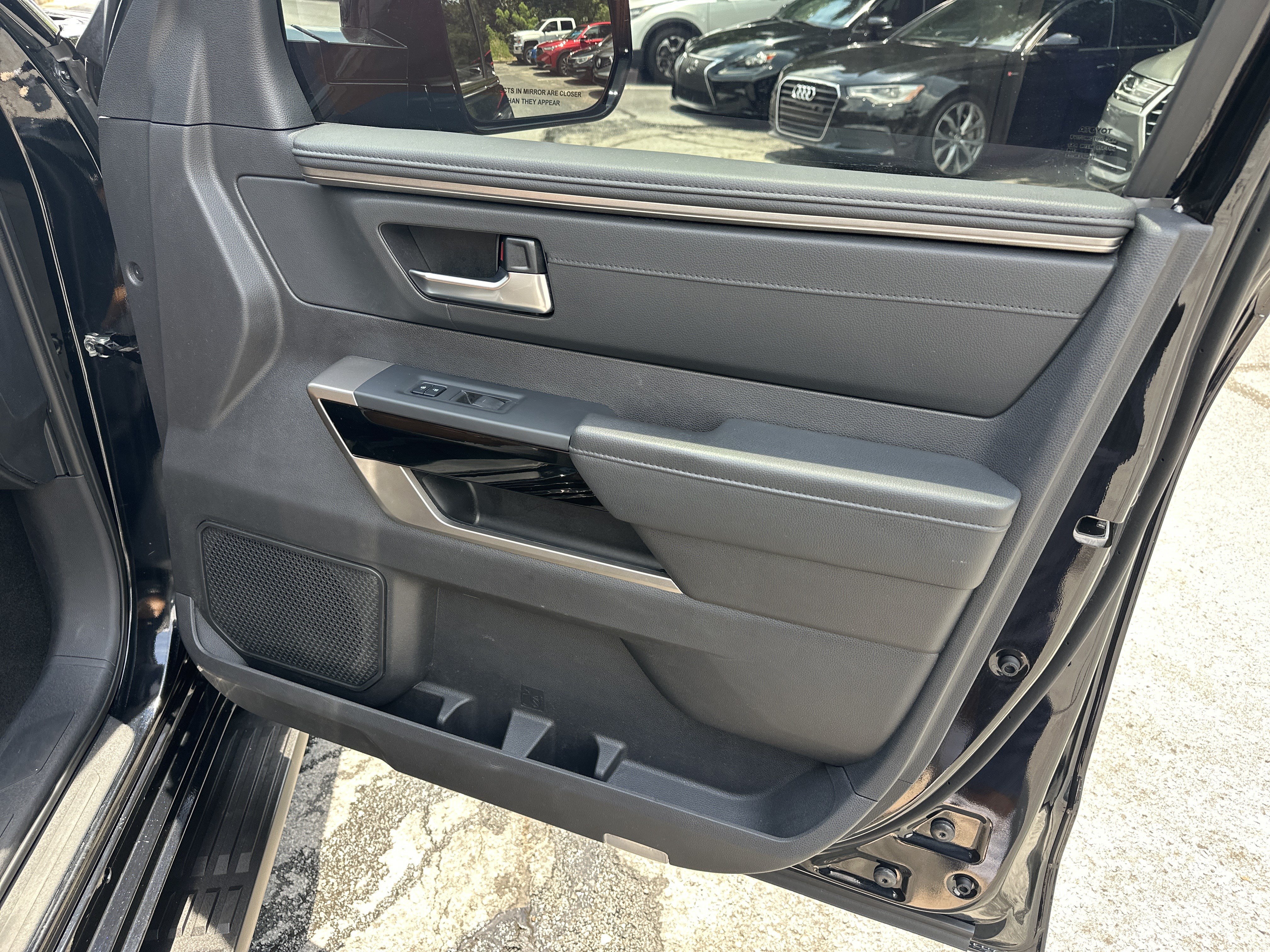 Used 2024 Toyota Sequoia Limited w/ Tow Technology Package AWD/4WD image 16