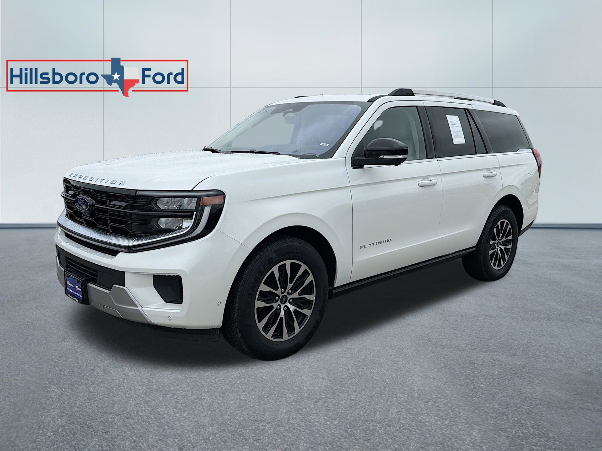 Used 2025 Ford Expedition Platinum AWD/4WD image 1