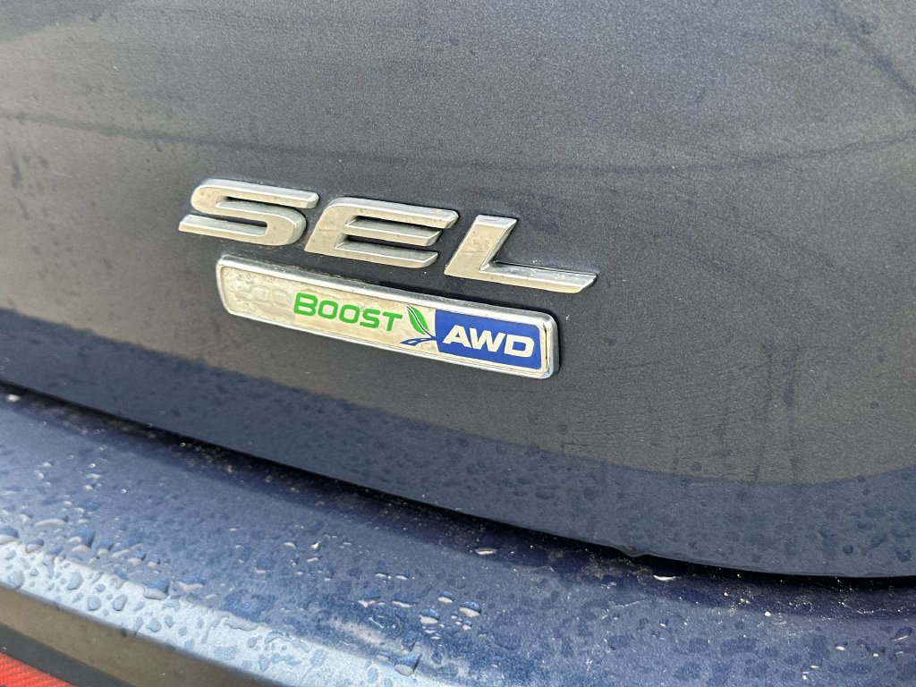 Used 2017 Ford Edge SEL w/ Equipment Group 201A AWD/4WD image 32