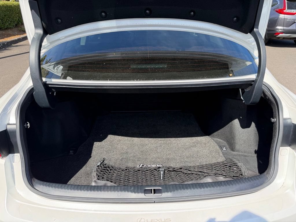 Used 2018 Lexus IS 300 AWD w/ Comfort Package image 11